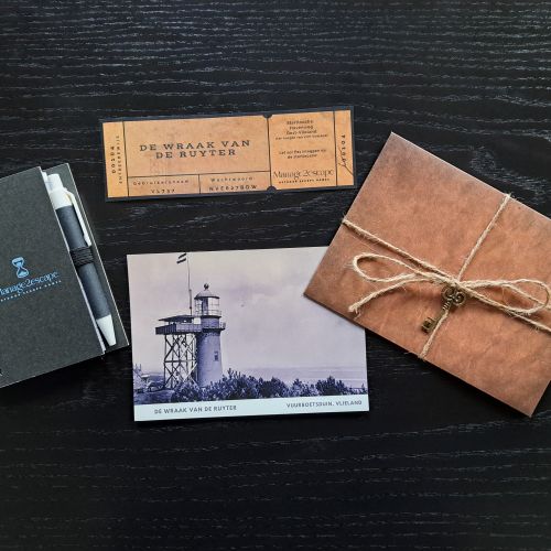 2025-11/vlieland-met-notitieblok