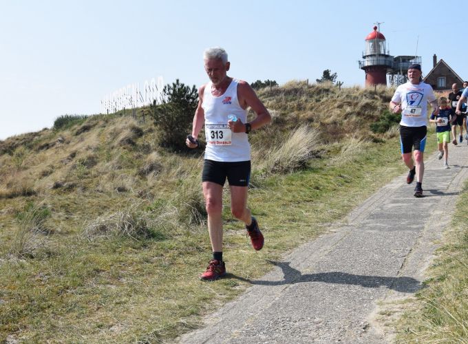 Vuurtorenloop - Een MOOI ZWARE hardloopwedstrijd!