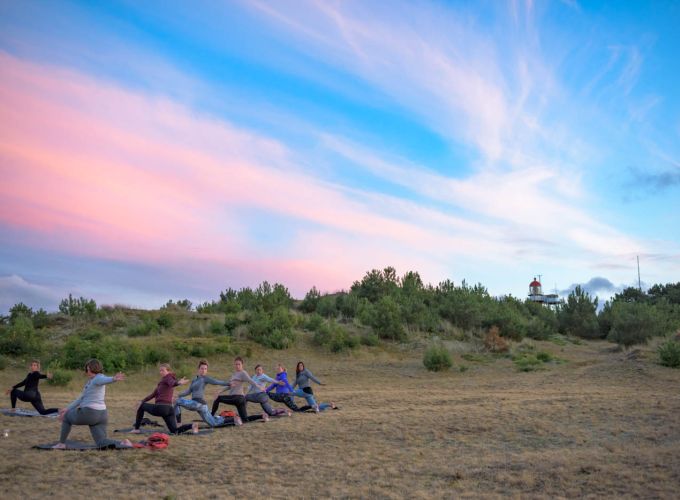 Surf & Yoga Weekend - Een weekend vol surfen en Yoga, reserveer online.