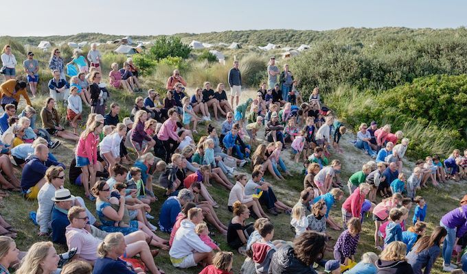 Kleine Arena - Hilarisch leuk kindertheater voor de kleintjes en de wat groteren bij Kampeerterrein Stortemelk.