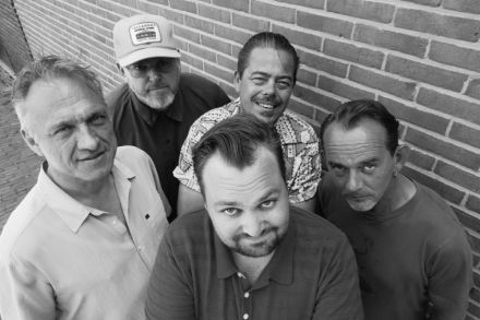 Tim Knol & The Blue Grass Boogiemen - Bluegrass & Country in de Grote Zaal op Kampeerterrein Stortemelk.