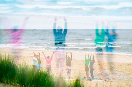 Yoga aan Zee in juli - Dagelijks tijdens het hoogseizoen