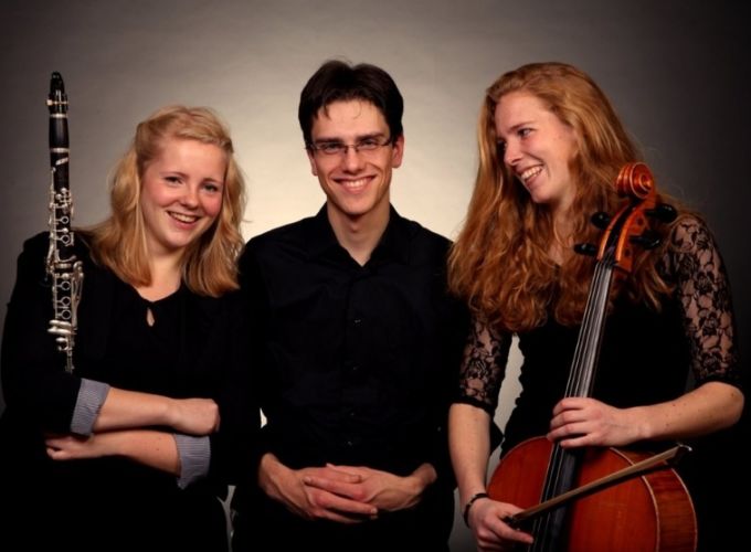 Concert bij kaarslicht in de kerk: Chimaera Trio & guest - In de Nicolaaskerk