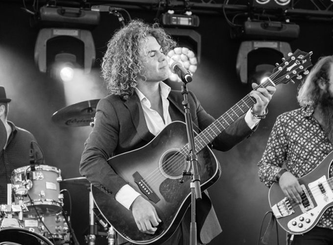 Boaz Solo Country in het Loods café -