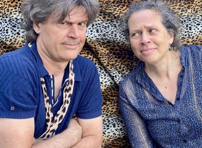 Annabel Ferdinand & Joris Lutz met ‘Knijpfruit' - jeugdtheater | vanaf 6 jaar - Kampeerterrein Stortemelk - Grote Zaal