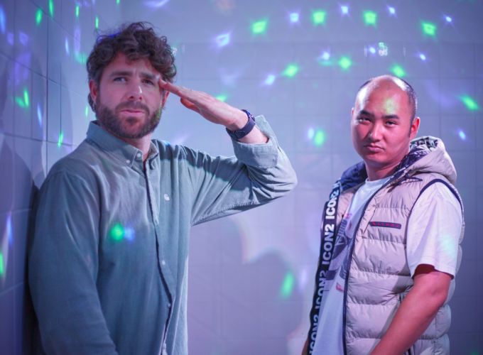 Kuo - rapper / hiphop artiest / schrijver - in Loods Café