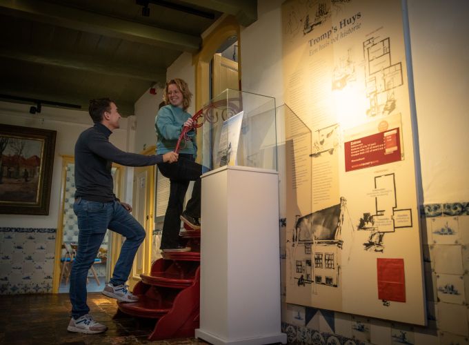 Rondleiding door Museum Tromp's Huys - November - zowel binnen als buiten het museum of een combinatie daarvan.
