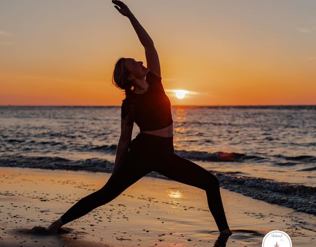Strand Yoga - met Vlieland Yoga